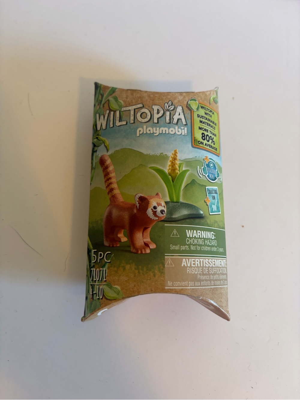 Playmobil wiltopia red panda brand new in box